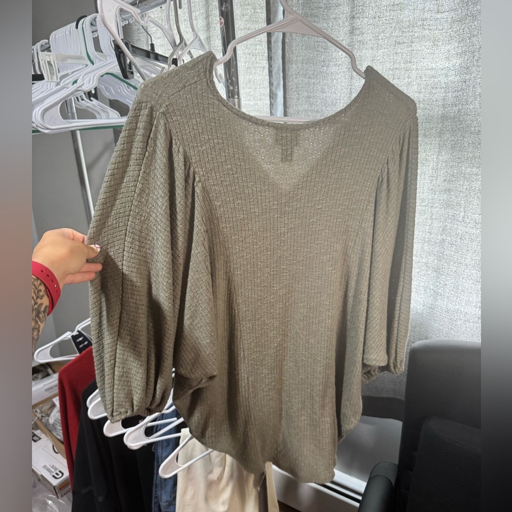 Day trip waffle soft blouse - Picture 4 of 4
